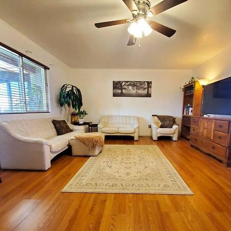 The Greenhouse - 3Bed 2Bath Home In Tahlequah, Ok Bagian luar foto