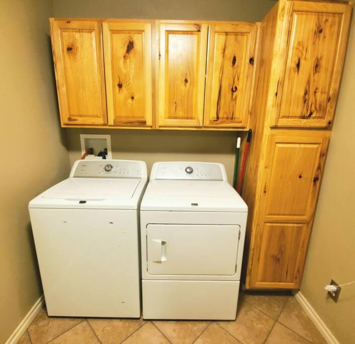 The Greenhouse - 3Bed 2Bath Home In Tahlequah, Ok Bagian luar foto